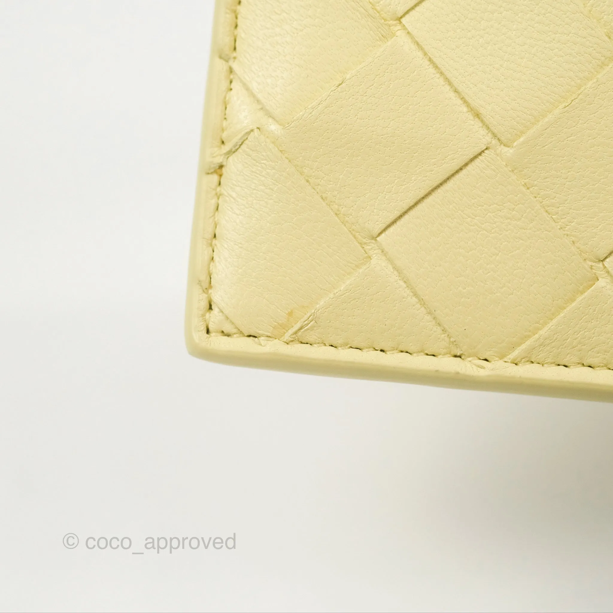 Bottega Veneta Intrecciato Flat Card Holder Ice cream