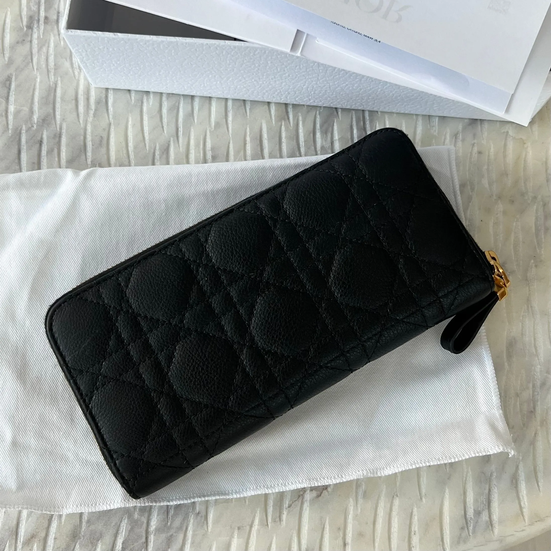 CHRISTIAN DIOR LADY DIOR VOYAGEUR WALLET