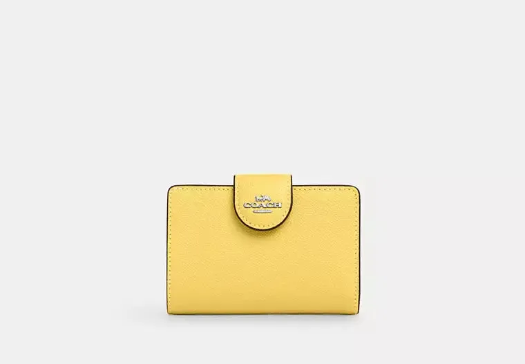 Coach Medium Corner Zip Wallet