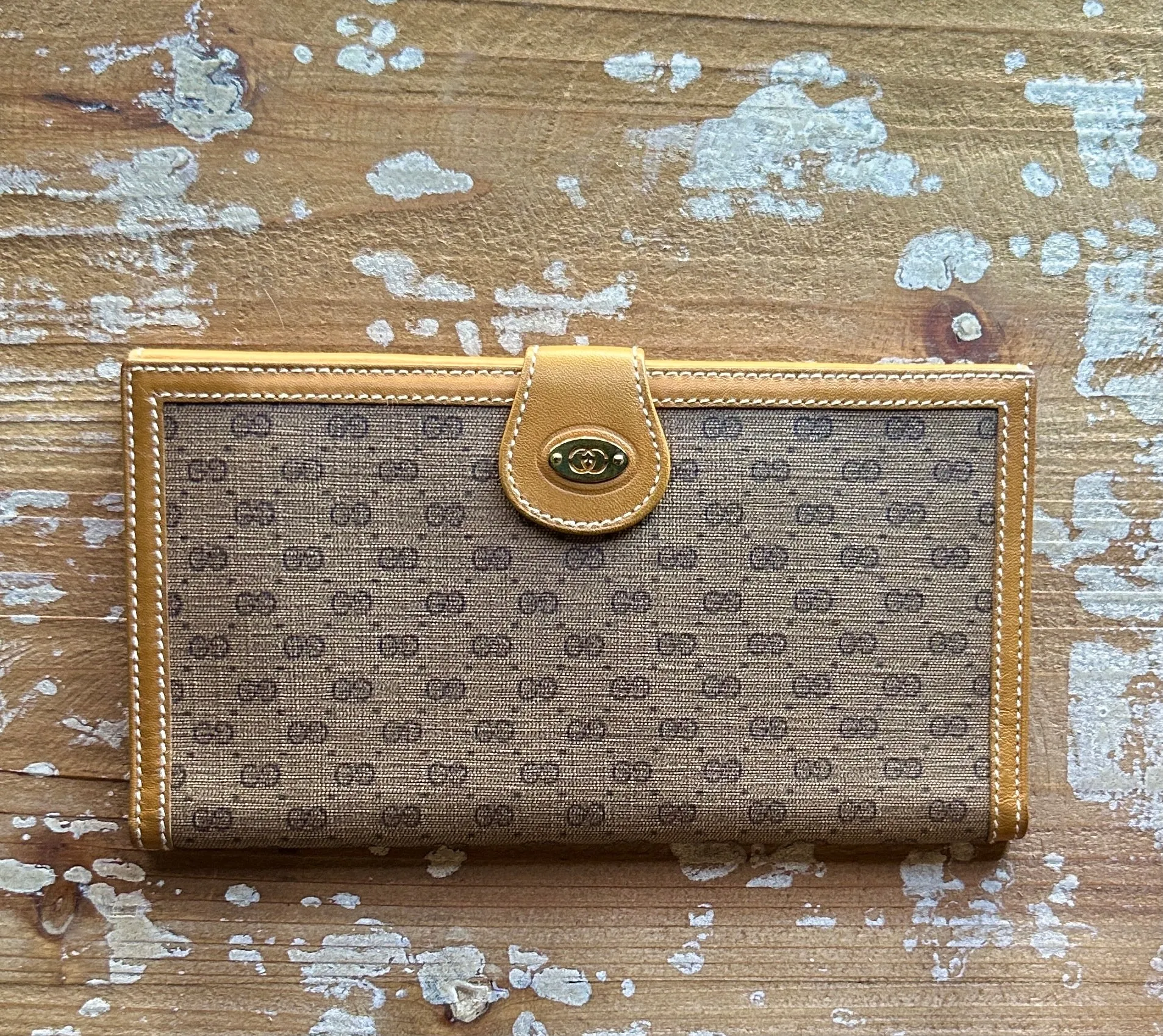 GUCCI 80s Micro GG Monogram Wallet  035 904 0137