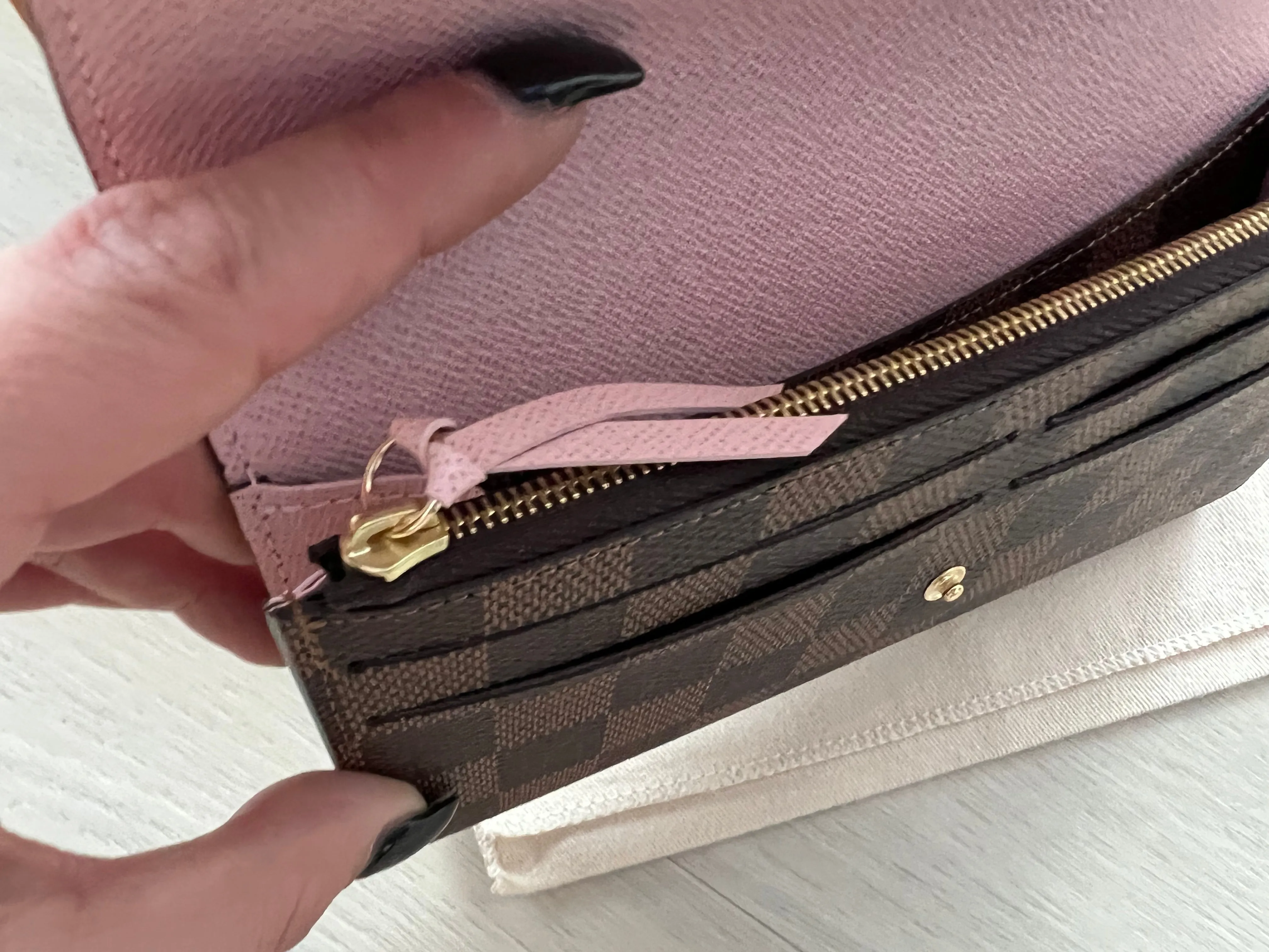 Louis Vuitton Emilie Wallet