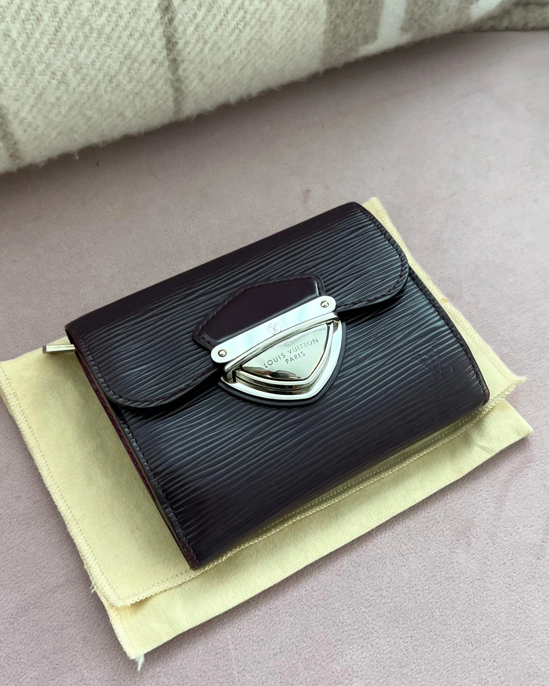 Louis Vuitton Joey Wallet