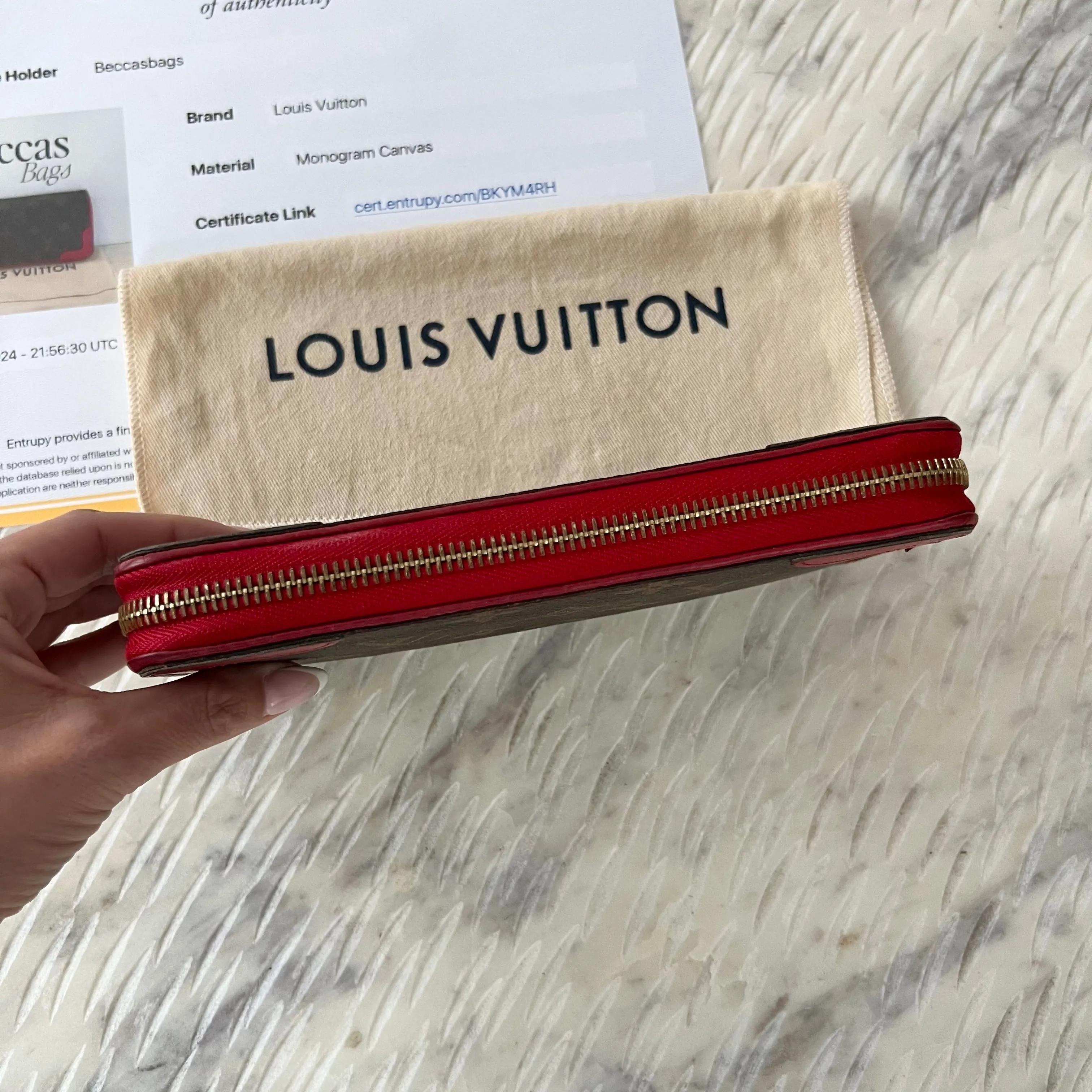 Louis Vuitton Retiro Zippy Wallet