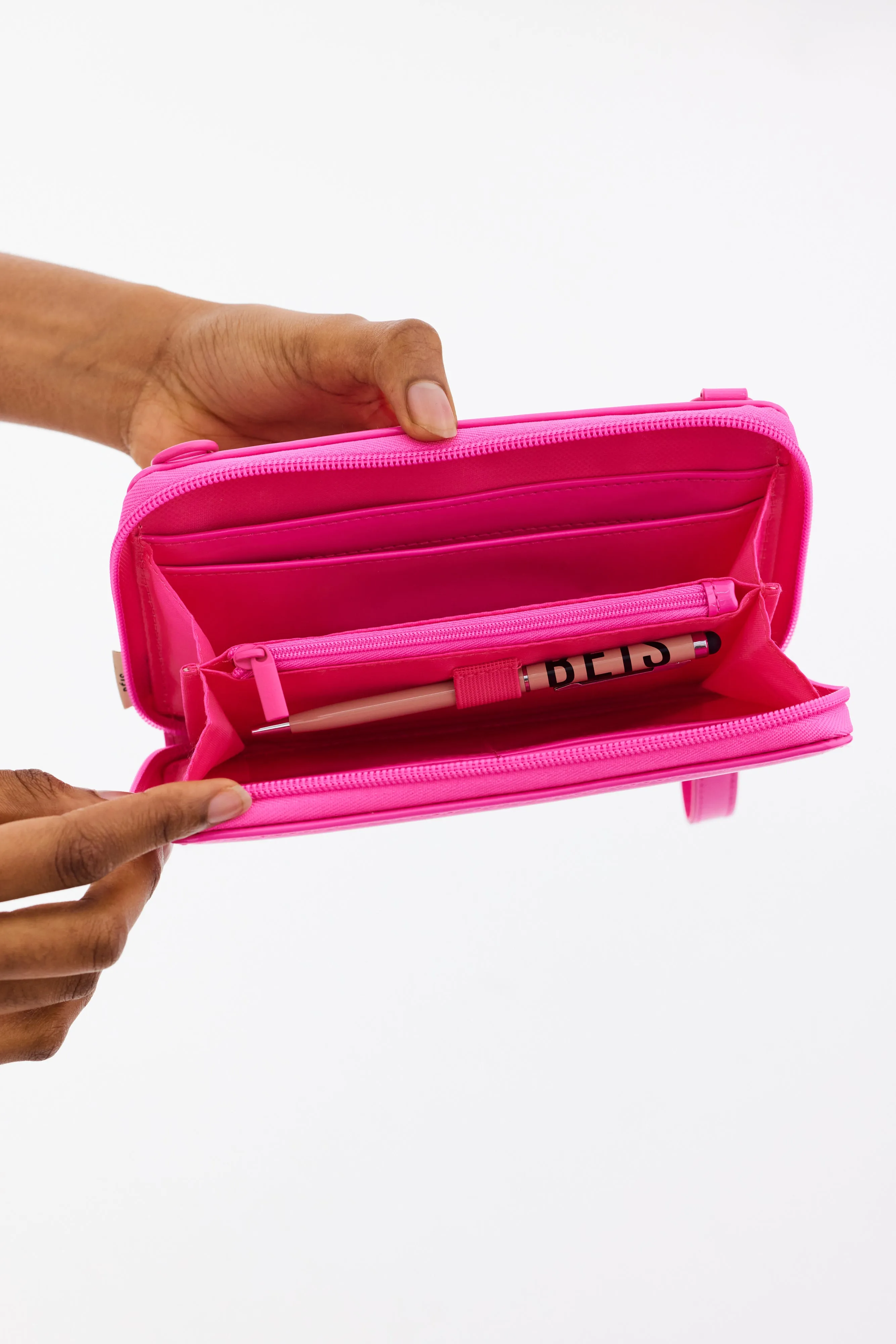 The Travel Wallet in Barbie Pink